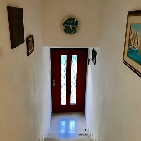 Apartment City Walls